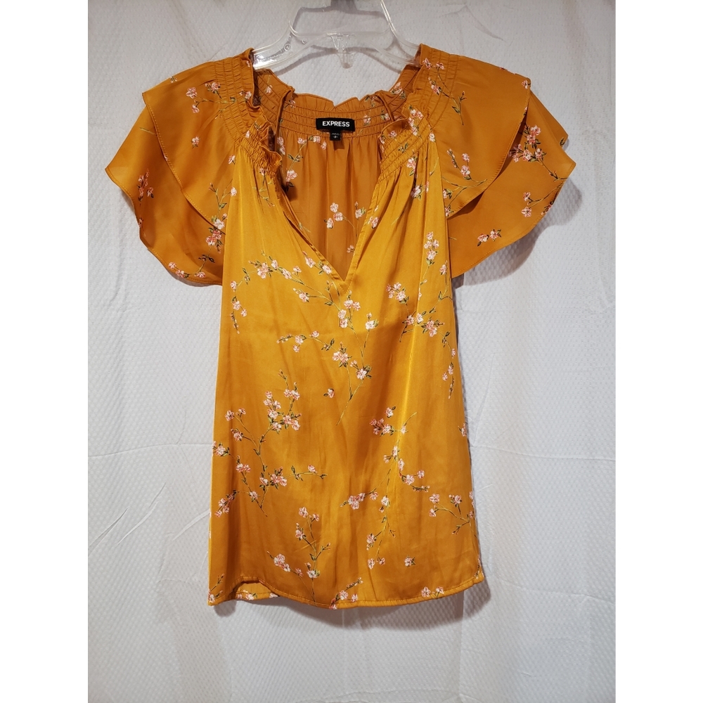 EXPRESS Top